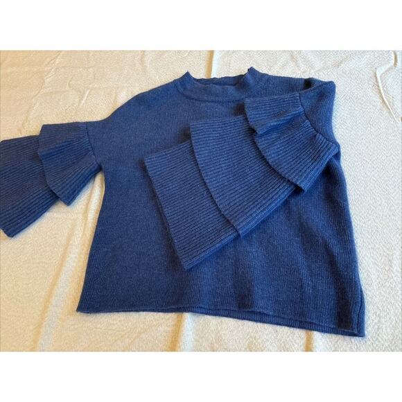 NWT GIANNI BINI Women's Sweater Long Sleeve Blue Butterfly Size Medium - Picture 5 of 10